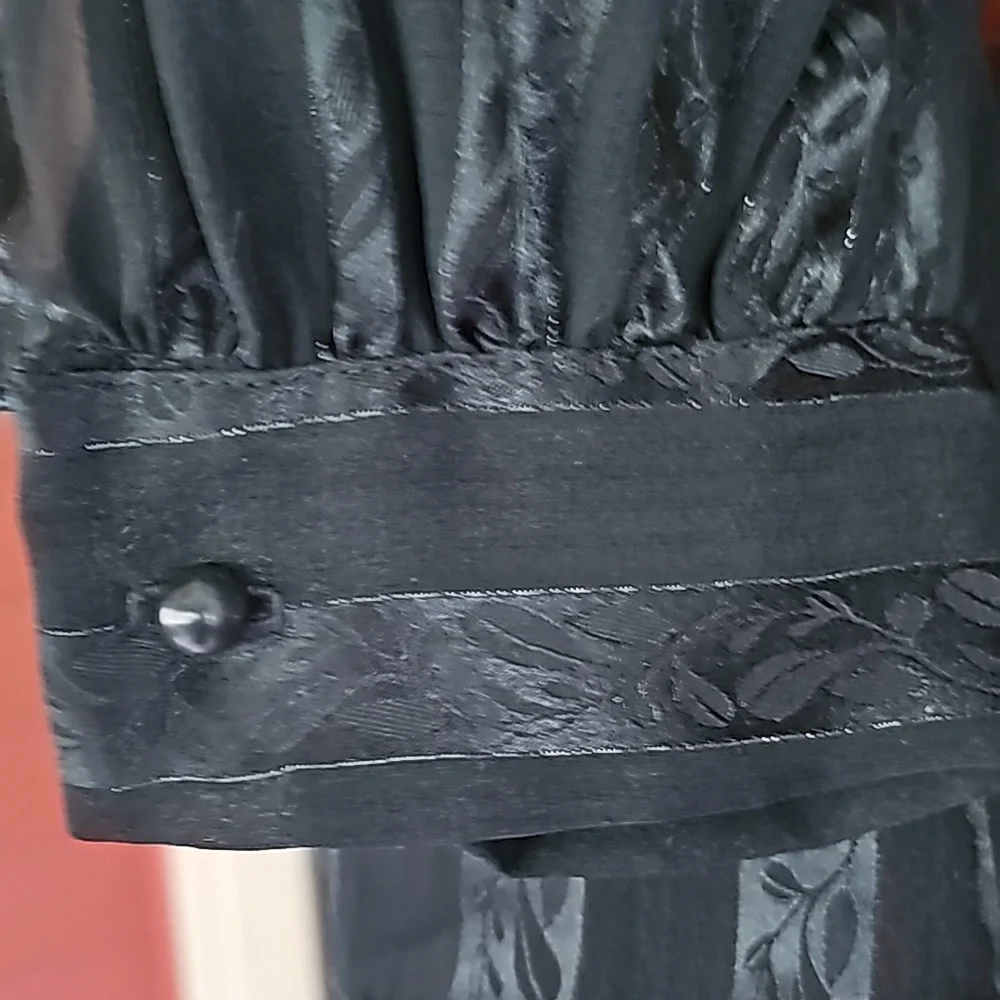 Dress - Picture 7 of 15